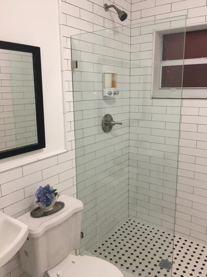 Private Studio Blocks From Coconut Grove Маями Екстериор снимка